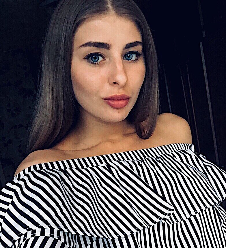 Алена привлекальеная девушка из Благовещенска цена от 3500 руб