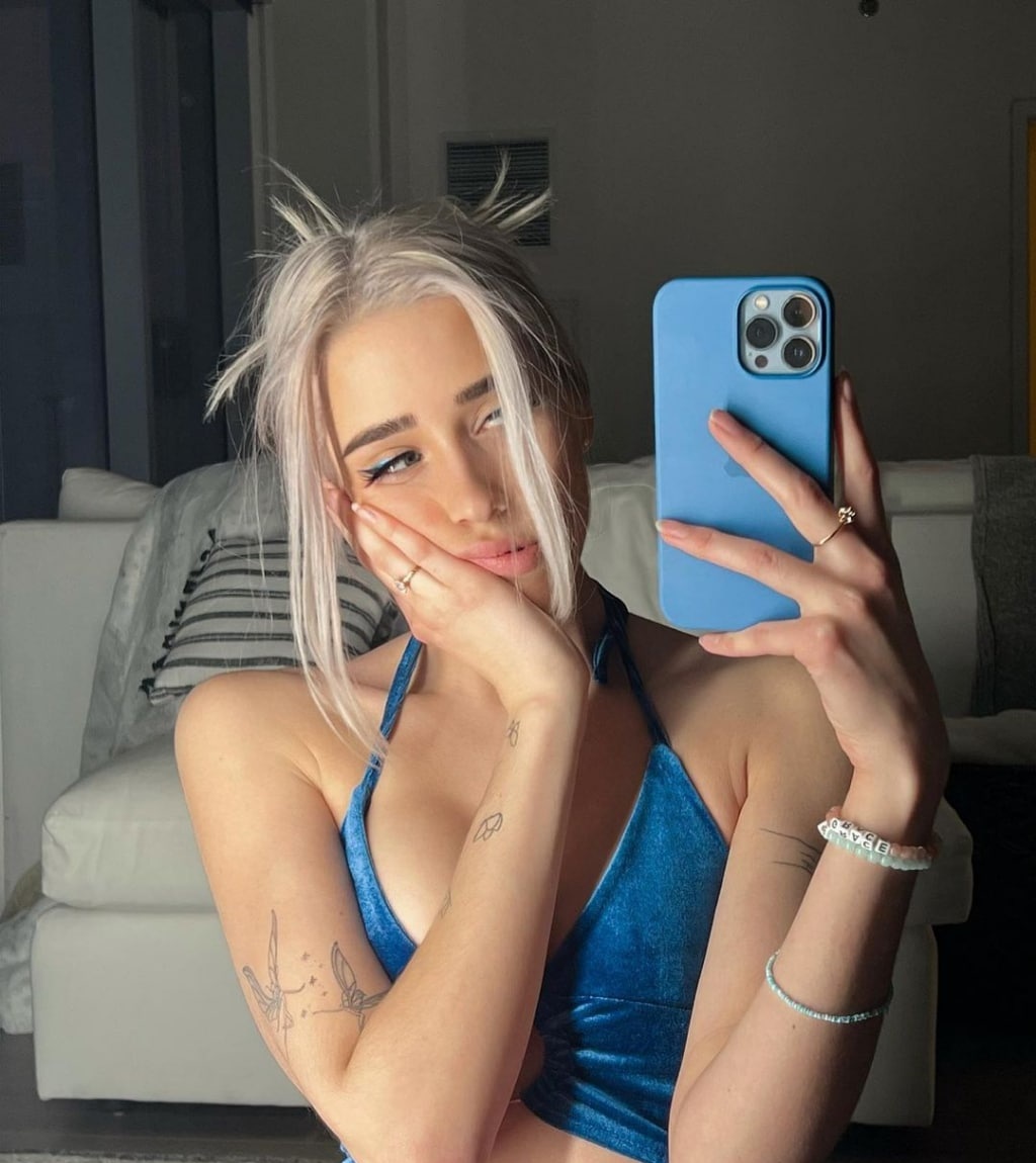 Ника привлекальеная девушка из Благовещенска цена от 10000 руб