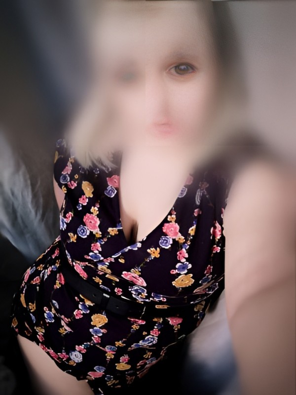 Стелла привлекательная девушка из Благовещенска цена от 4000 руб