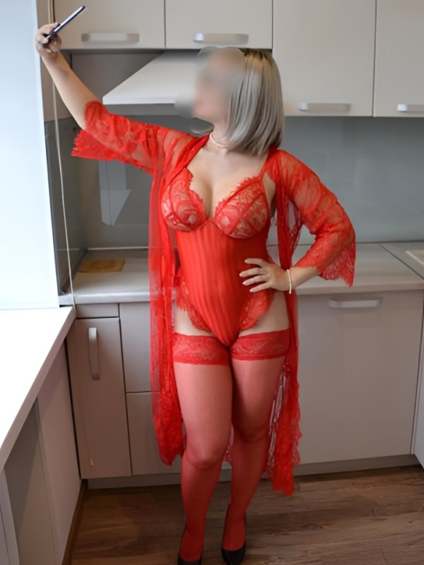 Василиса привлекательная девушка из Благовещенска цена от 3000 руб